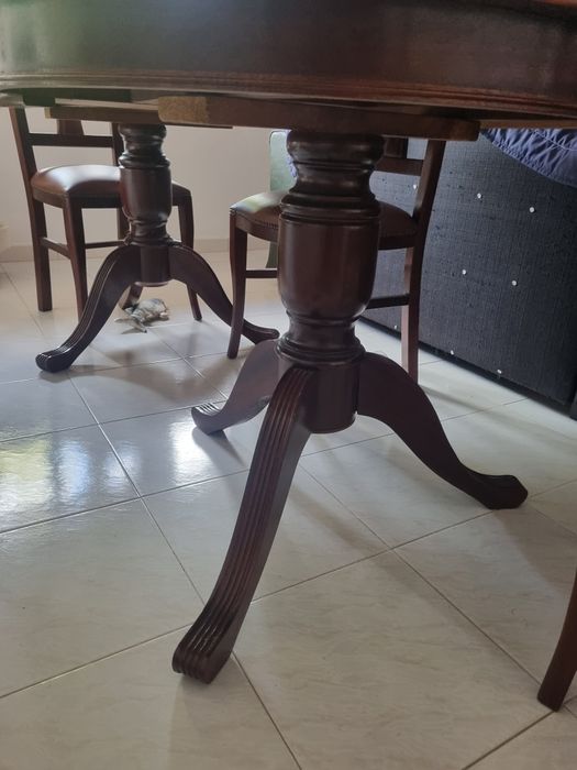 Mesa extensível pé de galo
