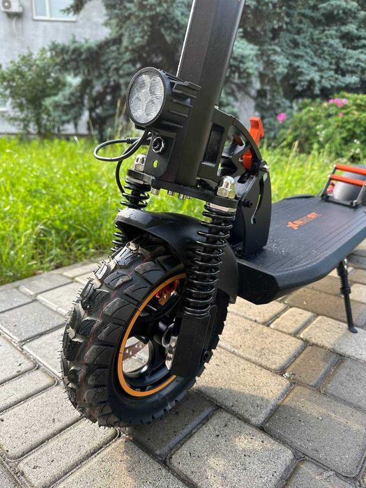 Электросамокат черный XBUST 0O1 REV2 (800 Вт, 15А) Електросамокат XB