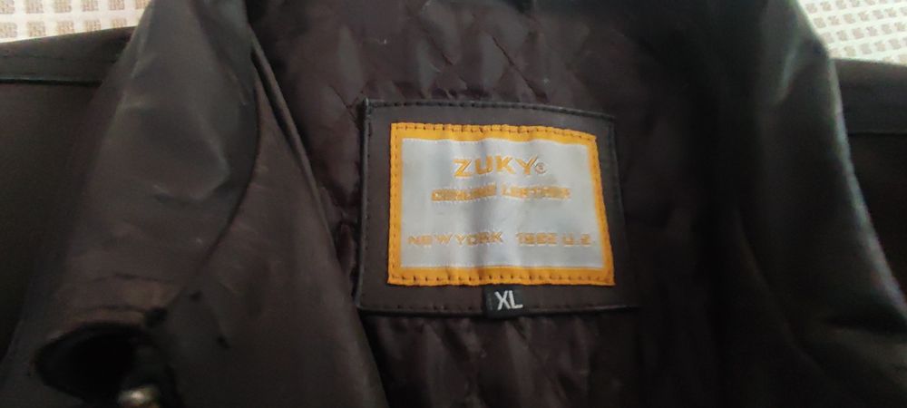 Casaco em pele, castanho