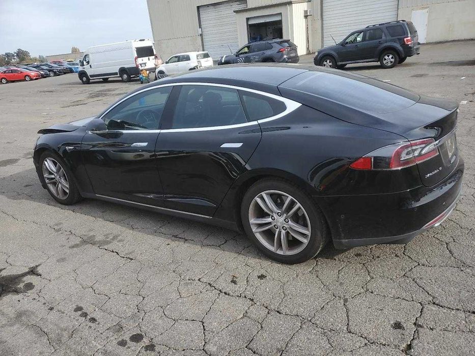 2015 Tesla Model  S 70D