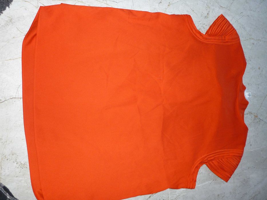 Calvin Klein bluzka z ładnymi drapowaniami