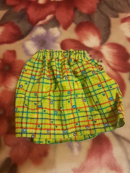 Saia verde xadrez para Nenuco ou similar