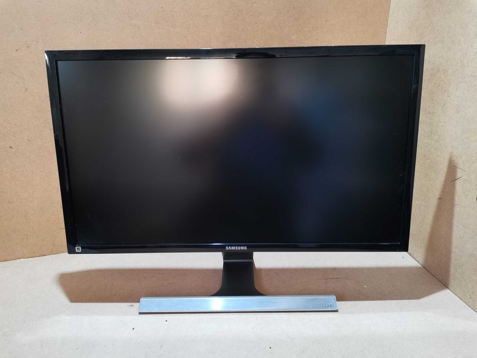 Монітор Samsung / 28" - 3840x2160 (4K UltraHD) - TN / HDMI