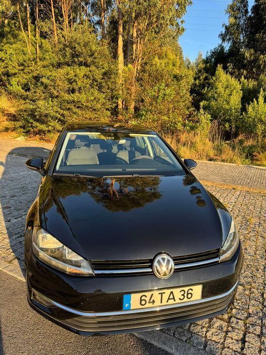 VW Golf VII (7,5) 1.6 TDI 115cv Comfortline | Manutenção Certificada