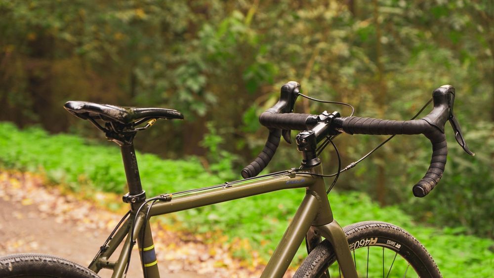 Gravel Fuji Tread 1.7
