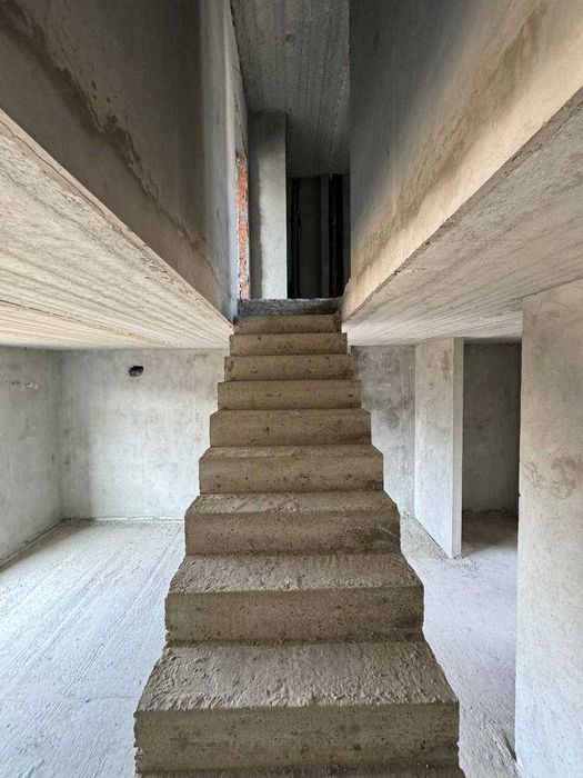 Акція! Продається ТаунХаус в закритому Котеджному Містечку біля річки!