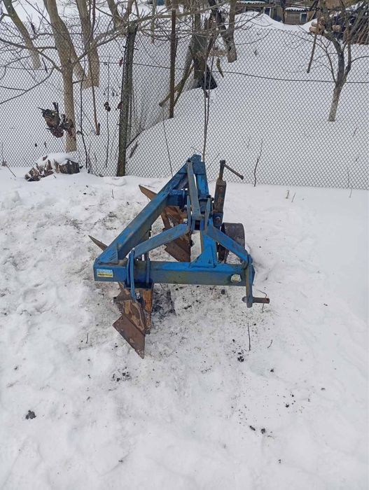 Продам плуг 2 по 25 (2х25)
