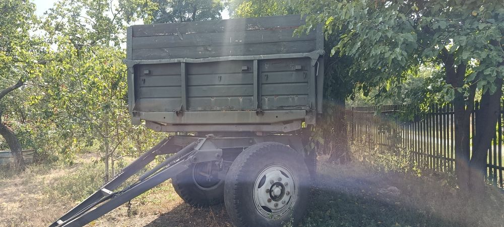продам прицеп губ 819