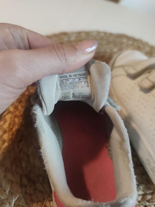 Ténis adidas menina