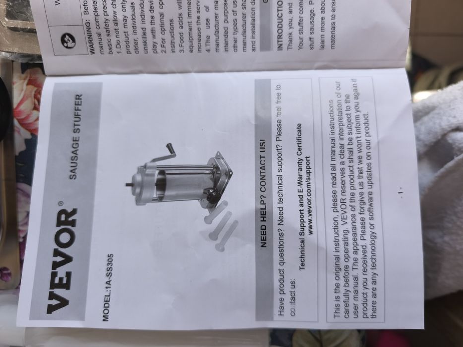 Enchedora de linguiça manual VEVOR, enchedora vertical de 2L/5lb com g