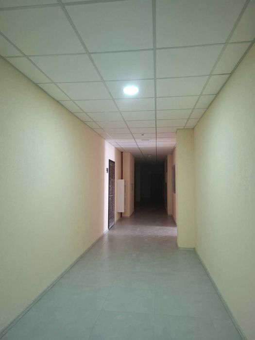 Продам 2х комнатную в ЖК Острова. Средний этаж за 33 000