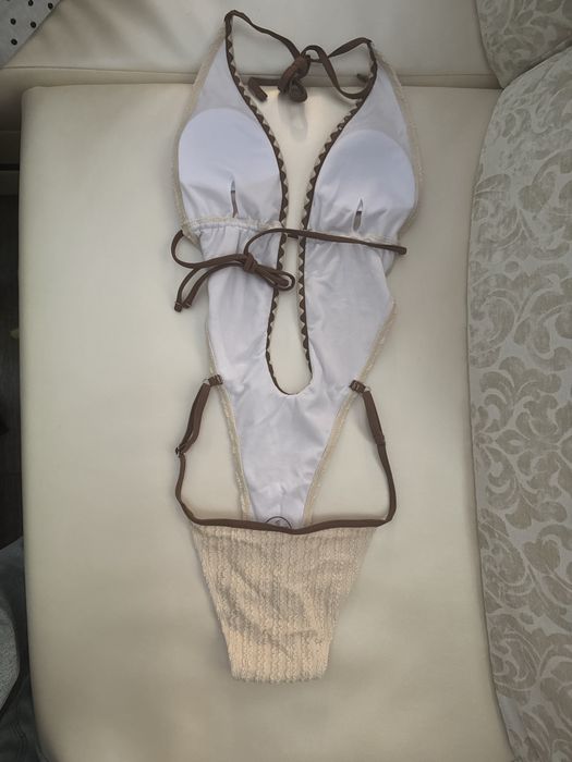 Шикарный новый купальник