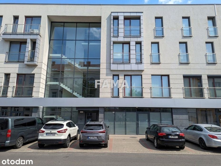 Centrum, teren zamknięty, 3-pok., 50 m2, miejsce p