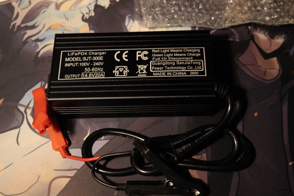 Зарядний пристрій 14.6 В 20 А Lifepo4  інтелектуальний