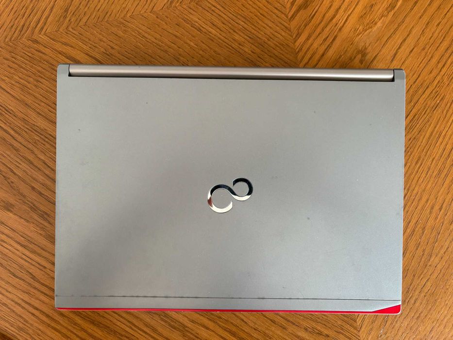 Fujitsu Lifebook E736 – i5, 8GB RAM, SSD 500GB, Windows 11