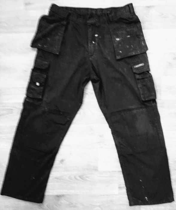 рабочие брюки талия 92 см. Навесные карманы и наколенники