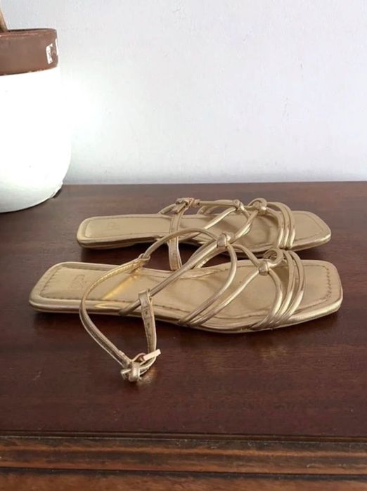 Sandálias Douradas Parfois 37 Minimalistas de Tiras Finas