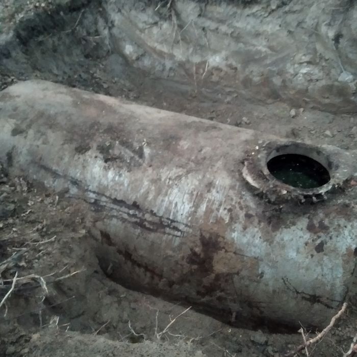 Продам Цистерну 20куб.або обміняю На металевий Гараж!