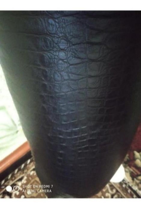 Штаны фирменные с эко кожи Zara.