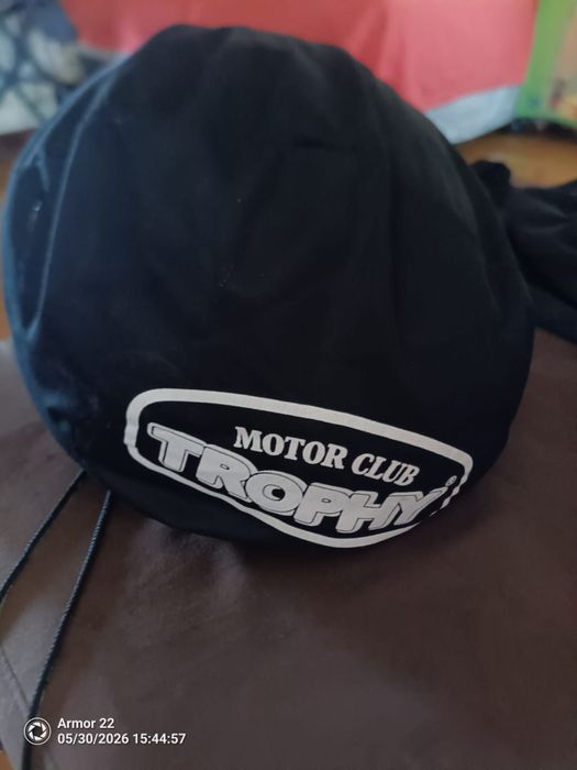 Capacete nunca usado