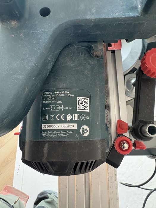 Bosch Piła ukosowa „ukośnica”