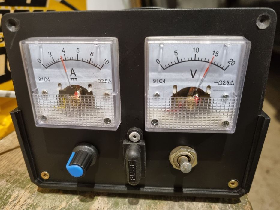 Зарядний пристрій для кислотних (стартерних) автомобільних акккумулято