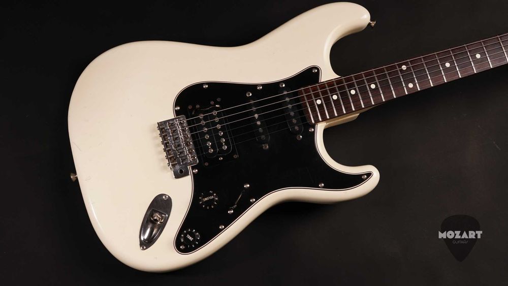 1983 Squier JV Stratocaster Contemporary Series - HSS - Olympic White