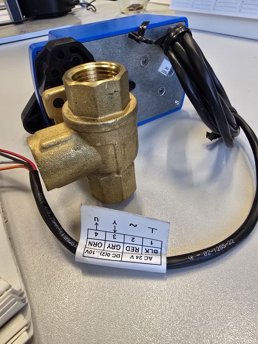 siłownik elektryczny Johnson Controls VA9104-GGA-1S.