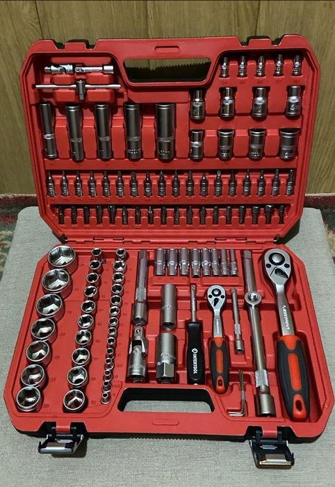 Intertool ET-9108 Набір інструментів