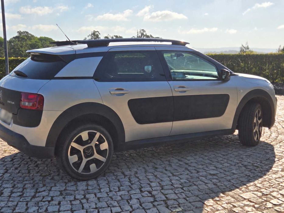 Citroën C4 Cactus 1.2 PureTech 110 Automático — photo 4