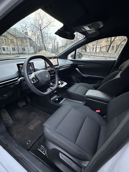 Продам авто MG 4 EV