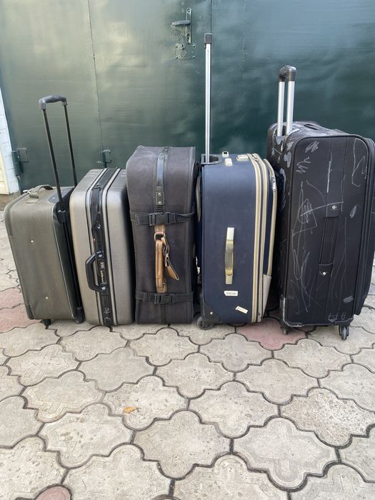 Валізи для подорожі