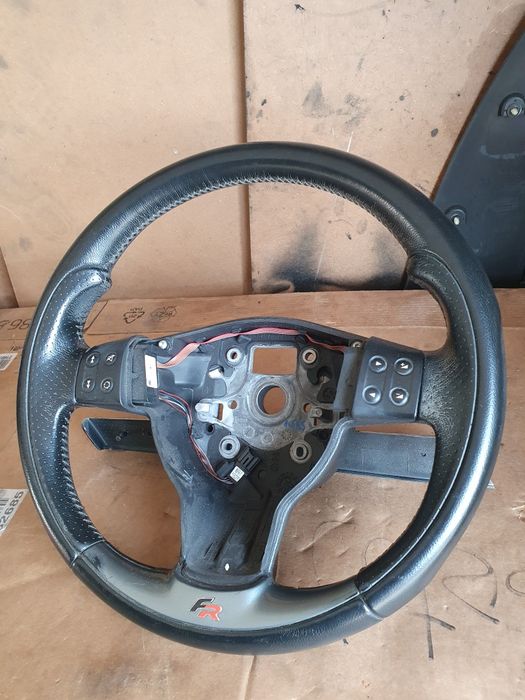 Volante Seat Leon 1P FR