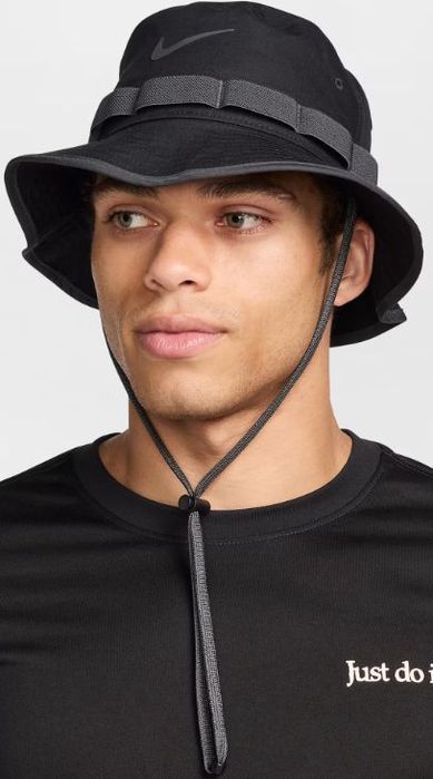 Панама Nike Apex M