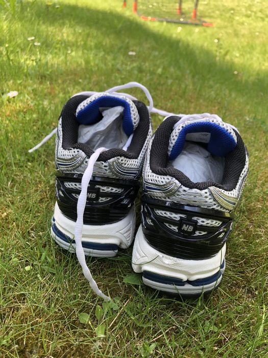 Buty sportowe new balance  1906