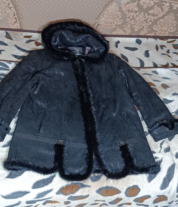 Куртка шкіряна жіноча