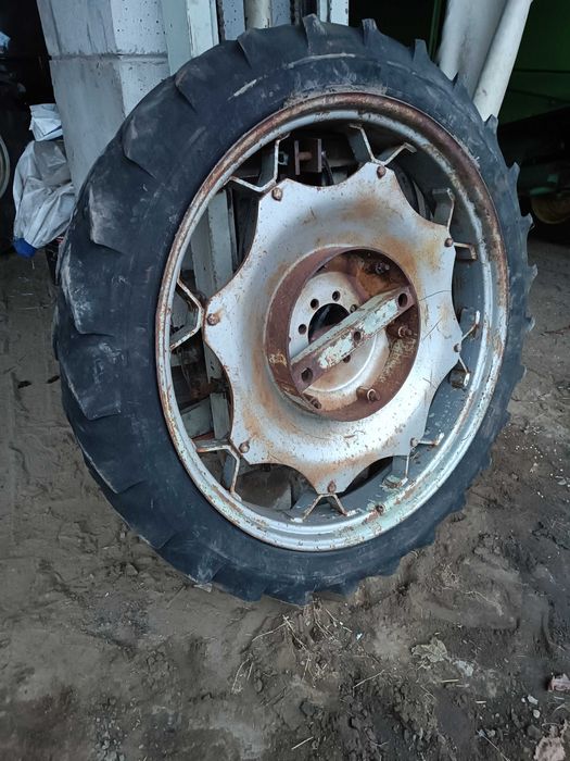 Wąskie koło do Case