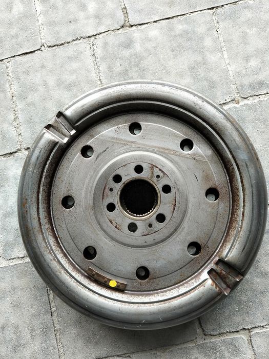 Dwumasa Volkswagen Passat B7 DSG 170 koni