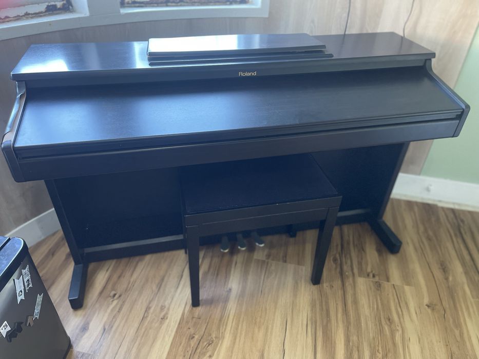 Roland  HP-237 e - Digital Piano