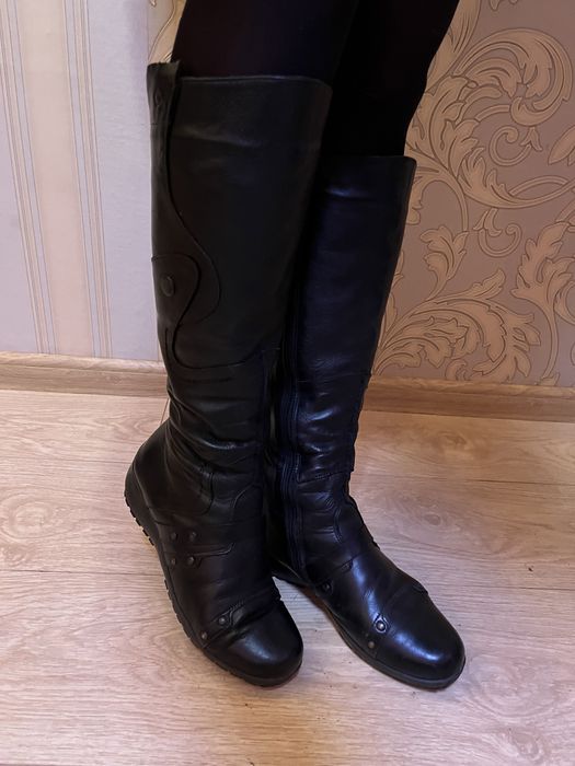 Зимние кожанные сапоги