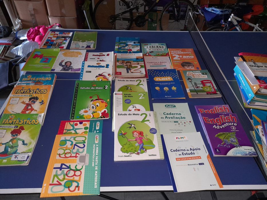 Livros do 2 ano várias disciplinas e editoras