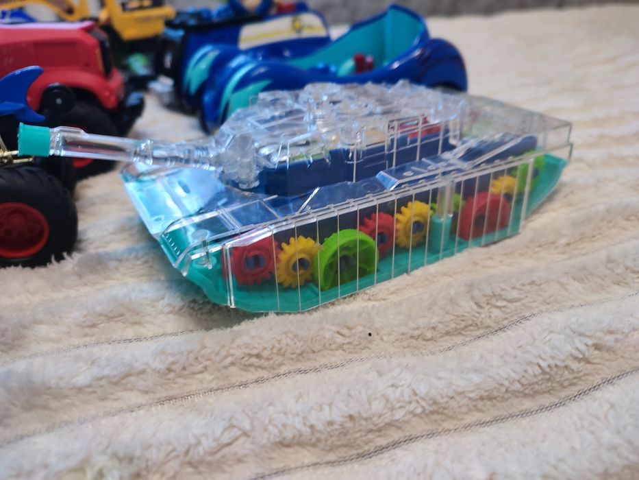 Продам машинки дитячі танк робот екскаватор гонщик