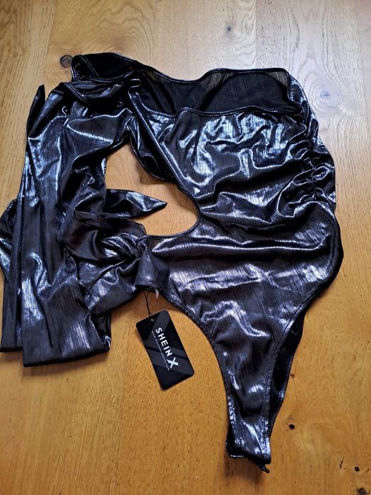 Błyszczące połyskujące body z długim rękawem nowe L shein sexy