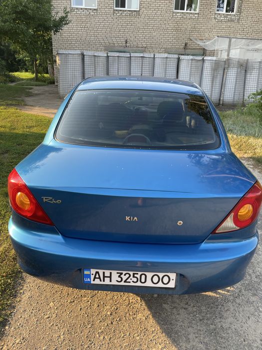 Kia rio в гарному стані