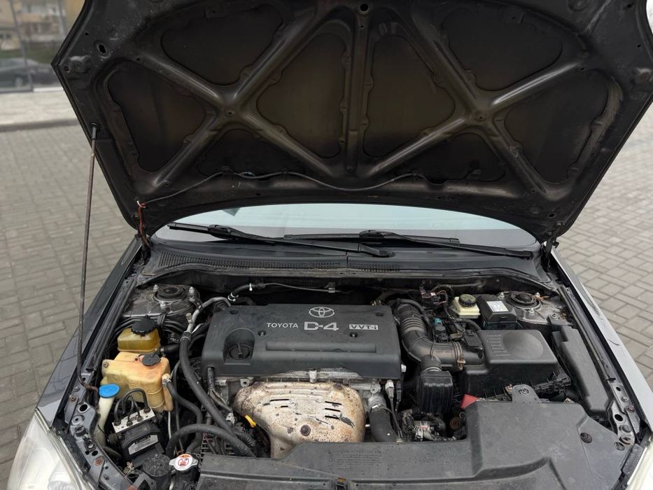 Toyota avensis 2008 рейстайлінг