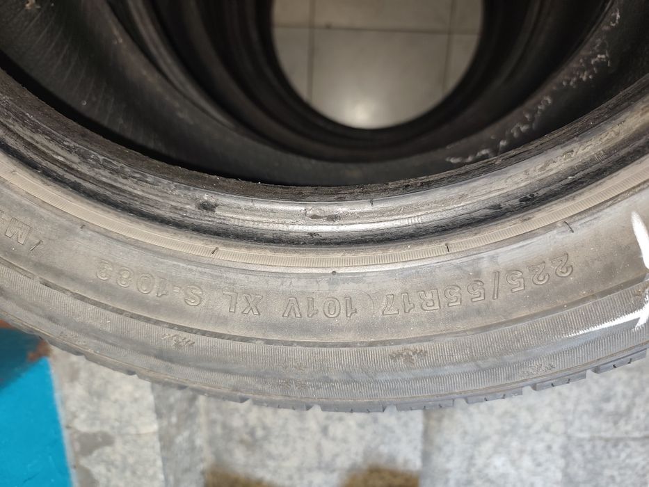 Sprzedam opony zimowe 225/55/17r.