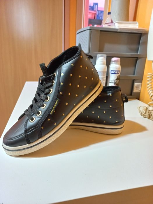 Buty damskie sprzedam.