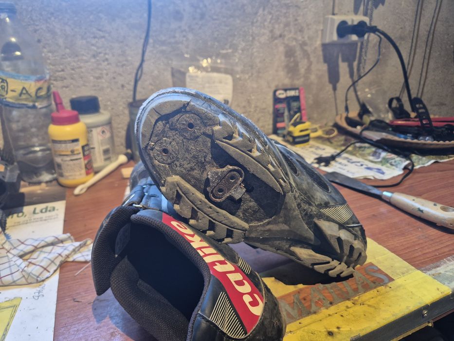 Sapatos de btt catlike