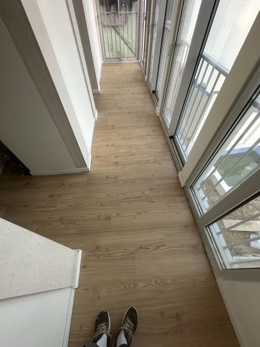 Sou instalador profissional de pavimentos vinilicos, chao flutuantes