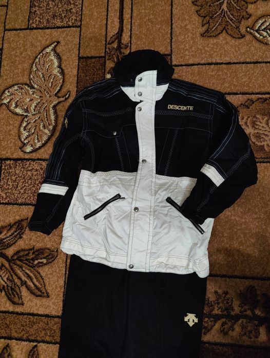 Фірмовий лижний костюм Descente (Японія)